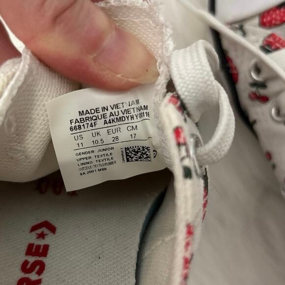 Converse Chuck Taylor All Star Girls Summer Fruit Sneakers Size 11 - Picture 8 of 8